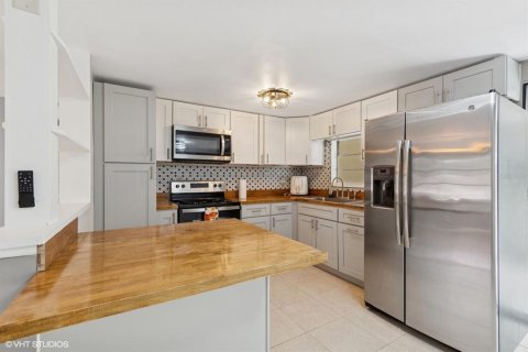 Casa en venta en Beverly Hills, Florida, 2 dormitorios, 113.71 m2 № 1876317 - foto 8