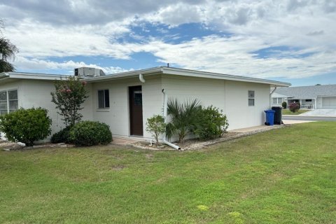 Casa en venta en Sun City Center, Florida, 2 dormitorios, 112.13 m2 № 1902478 - foto 4