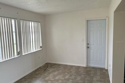 Casa en venta en Sun City Center, Florida, 2 dormitorios, 112.13 m2 № 1902478 - foto 9