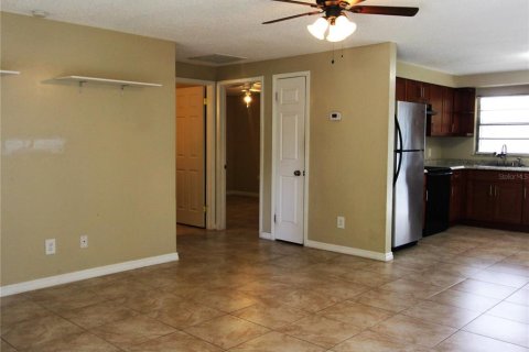 Apartamento en alquiler en Zephyrhills, Florida, 2 dormitorios, 78.97 m2 № 1917306 - foto 10