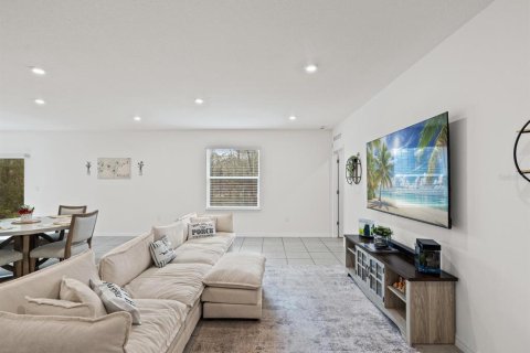 Casa en venta en Weeki Wachee, Florida, 4 dormitorios, 173.45 m2 № 2116755 - foto 7