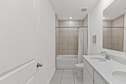 Casa en venta en Weeki Wachee, Florida, 4 dormitorios, 173.45 m2 № 2116755 - foto 13