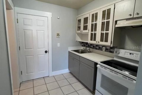 Apartamento en alquiler en Saint Petersburg, Florida, 1 dormitorio, 54.35 m2 № 1835683 - foto 5