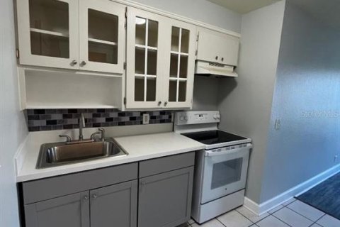 Apartamento en alquiler en Saint Petersburg, Florida, 1 dormitorio, 54.35 m2 № 1835683 - foto 6