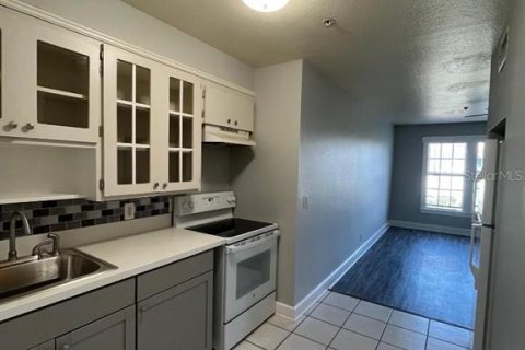 Apartamento en alquiler en Saint Petersburg, Florida, 1 dormitorio, 54.35 m2 № 1835683 - foto 7