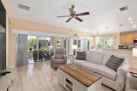 Villa ou maison à vendre à Summerfield, Floride: 2 chambres, 157.75 m2 № 2199004 - photo 15