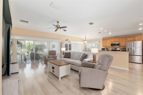 Villa ou maison à vendre à Summerfield, Floride: 2 chambres, 157.75 m2 № 2199004 - photo 18