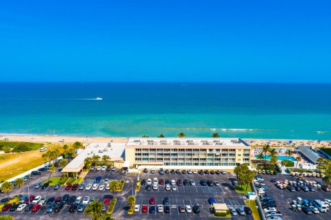 Condo in Jensen Beach, Florida, 2 bedrooms  № 2086864