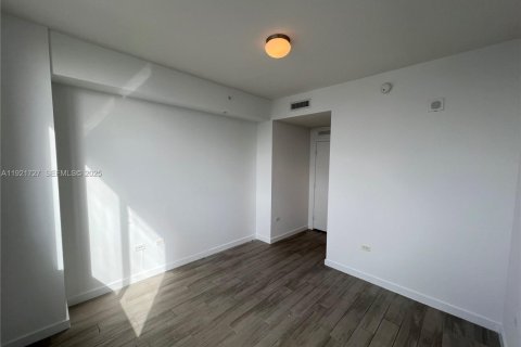 Copropriété à vendre à Miami, Floride: 2 chambres, 118.36 m2 № 1976669 - photo 18