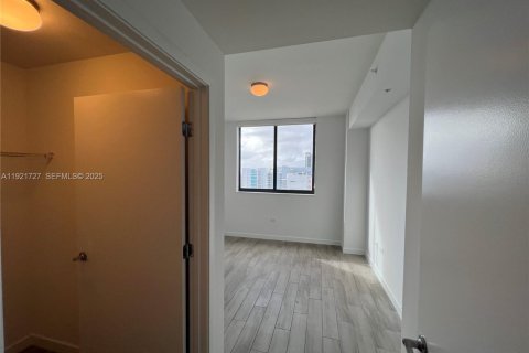 Copropriété à vendre à Miami, Floride: 2 chambres, 118.36 m2 № 1976669 - photo 15