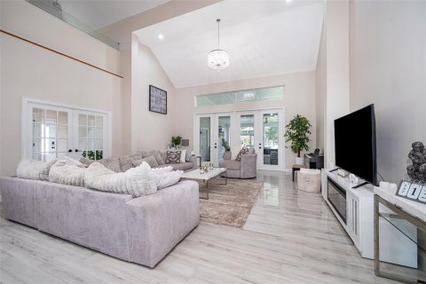House in Montverde, Florida 5 bedrooms, 403.85 sq.m. № 1835897 - photo 11