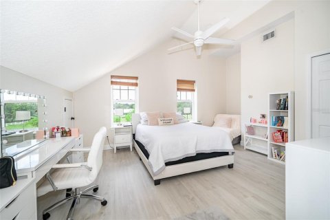 House in Montverde, Florida 5 bedrooms, 403.85 sq.m. № 1835897 - photo 29