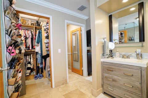 House in Sunrise, Florida 4 bedrooms, 171.59 sq.m. № 1985865 - photo 18