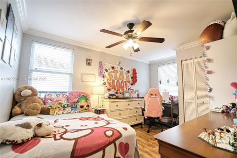 House in Sunrise, Florida 4 bedrooms, 171.59 sq.m. № 1985865 - photo 20