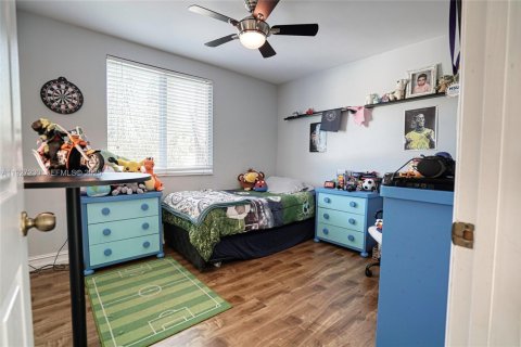 House in Sunrise, Florida 4 bedrooms, 171.59 sq.m. № 1985865 - photo 21