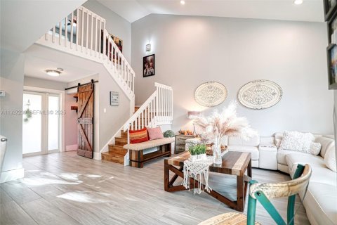 House in Sunrise, Florida 4 bedrooms, 171.59 sq.m. № 1985865 - photo 6