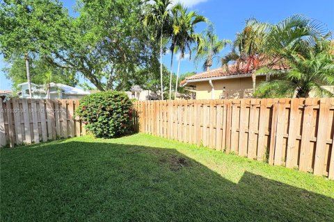 House in Weston, Florida 3 bedrooms, 150.04 sq.m. № 1994469 - photo 6