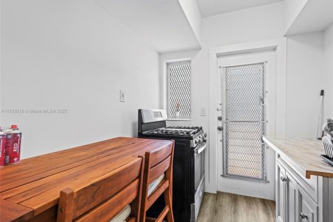 Copropriété à vendre à Miami Beach, Floride: 35.3 m2 № 1827431 - photo 8