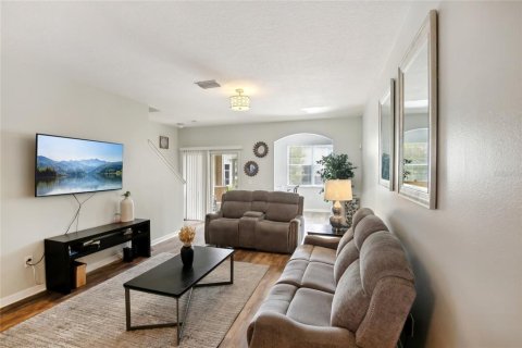 Townhouse in Wesley Chapel, Florida 2 bedrooms, 154.22 sq.m. № 1787959 - photo 7