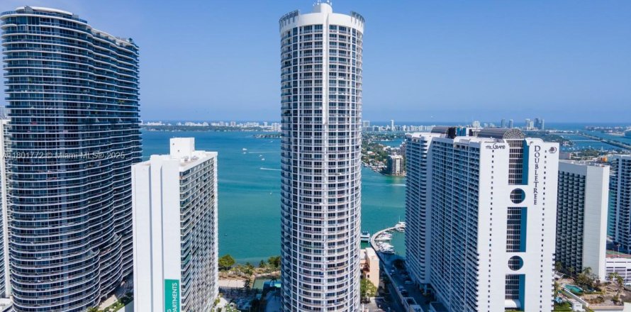Condo à Miami, Floride, 2 chambres  № 1683527
