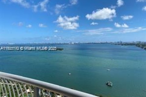 Copropriété à louer à Miami, Floride: 2 chambres, 97.36 m2 № 1683527 - photo 2