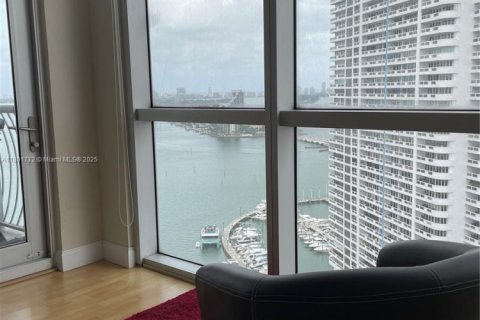 Copropriété à louer à Miami, Floride: 2 chambres, 97.36 m2 № 1683527 - photo 13