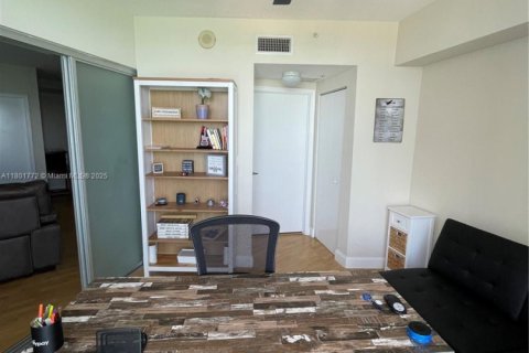 Copropriété à louer à Miami, Floride: 2 chambres, 97.36 m2 № 1683527 - photo 8