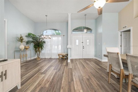 House in Port Charlotte, Florida 3 bedrooms, 199.46 sq.m. № 2092190 - photo 8