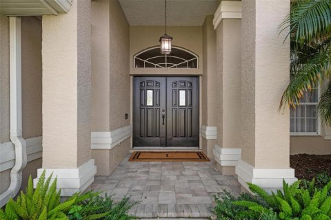 House in Port Charlotte, Florida 3 bedrooms, 199.46 sq.m. № 2092190 - photo 3