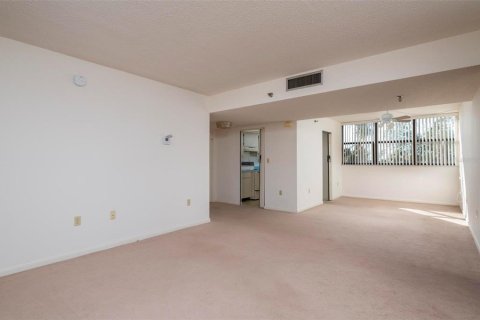 Condominio en venta en Port Charlotte, Florida, 3 dormitorios, 101.91 m2 № 311373 - foto 12