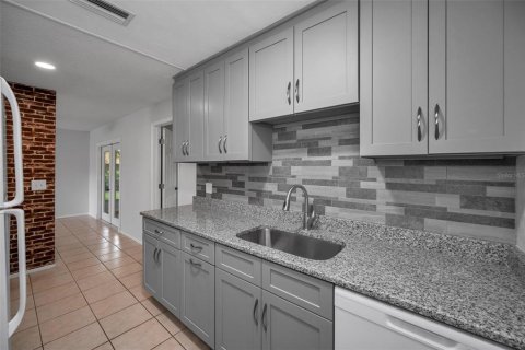 Villa ou maison à vendre à New Port Richey, Floride: 3 chambres, 108.97 m2 № 1835224 - photo 29