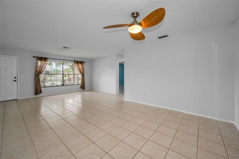 Villa ou maison à vendre à New Port Richey, Floride: 3 chambres, 108.97 m2 № 1835224 - photo 13
