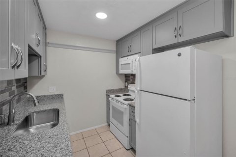Villa ou maison à vendre à New Port Richey, Floride: 3 chambres, 108.97 m2 № 1835224 - photo 15