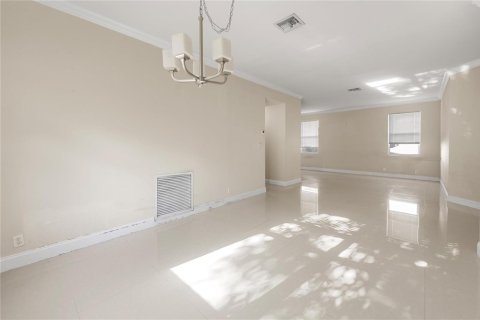 House in Parkland, Florida 4 bedrooms, 234.21 sq.m. № 2251647 - photo 9