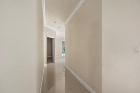 House in Parkland, Florida 4 bedrooms, 234.21 sq.m. № 2251647 - photo 8