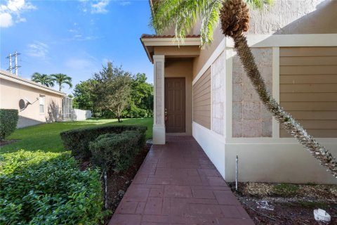 House in Parkland, Florida 4 bedrooms, 234.21 sq.m. № 2251647 - photo 5