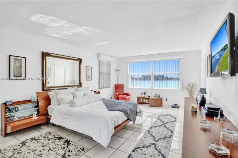 Купить кондоминиум в Майами, Флорида 2 спальни, 125.42м2, № 2088500 - фото 8