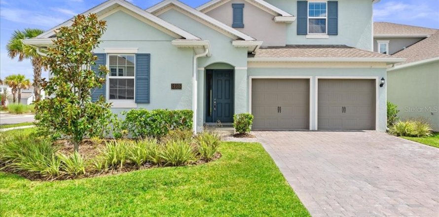 House in Orlando, Florida 5 bedrooms, 289.86 sq.m. № 1801439