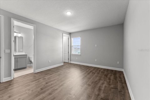 House in Orlando, Florida 5 bedrooms, 289.86 sq.m. № 1801439 - photo 22