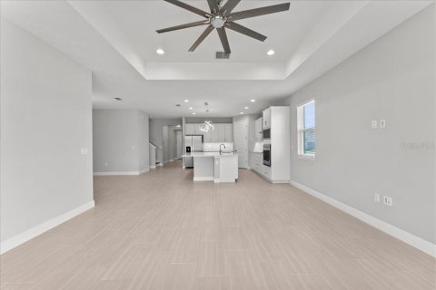 House in Orlando, Florida 5 bedrooms, 289.86 sq.m. № 1801439 - photo 24