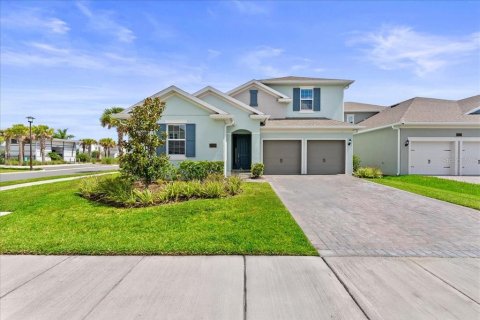 House in Orlando, Florida 5 bedrooms, 289.86 sq.m. № 1801439 - photo 15