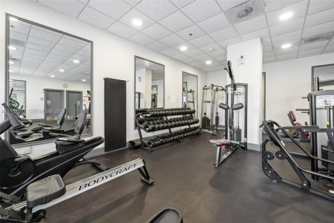 Купить кондоминиум в Майами, Флорида 2 спальни, 95.41м2, № 2432827 - фото 26