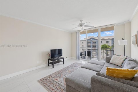 Купить кондоминиум в Майами, Флорида 2 спальни, 95.41м2, № 2432827 - фото 3