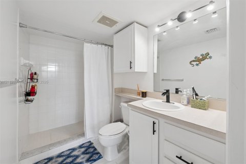 Купить кондоминиум в Майами, Флорида 2 спальни, 95.41м2, № 2432827 - фото 22