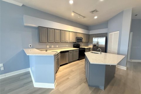 Adosado en alquiler en Madeira Beach, Florida, 3 dormitorios, 203.46 m2 № 1916438 - foto 8