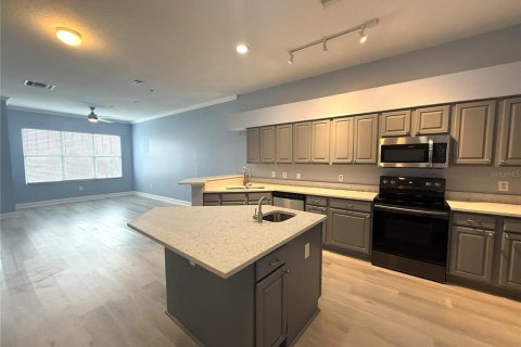 Adosado en alquiler en Madeira Beach, Florida, 3 dormitorios, 203.46 m2 № 1916438 - foto 6