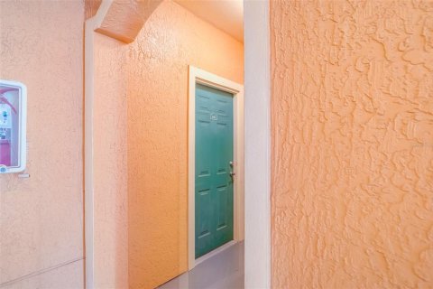 Condo in Clearwater, Florida, 2 bedrooms № 2151060 - photo 4