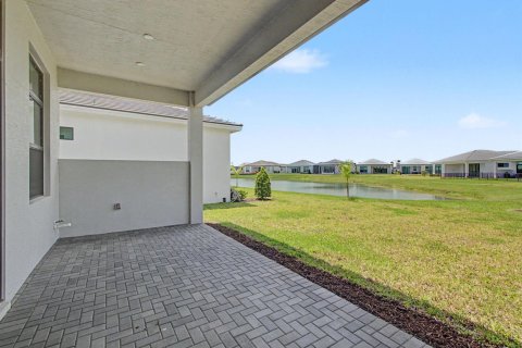 Casa en venta en Port St. Lucie, Florida, 4 dormitorios, 197.79 m2 № 2316973 - foto 17
