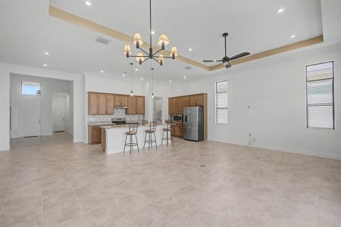 Casa en venta en Port St. Lucie, Florida, 4 dormitorios, 197.79 m2 № 2316973 - foto 6