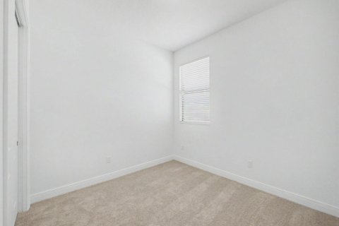 Casa en venta en Port St. Lucie, Florida, 4 dormitorios, 197.79 m2 № 2316973 - foto 14